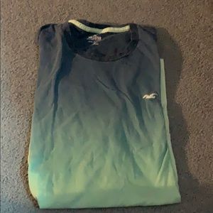Hollister t-shirt